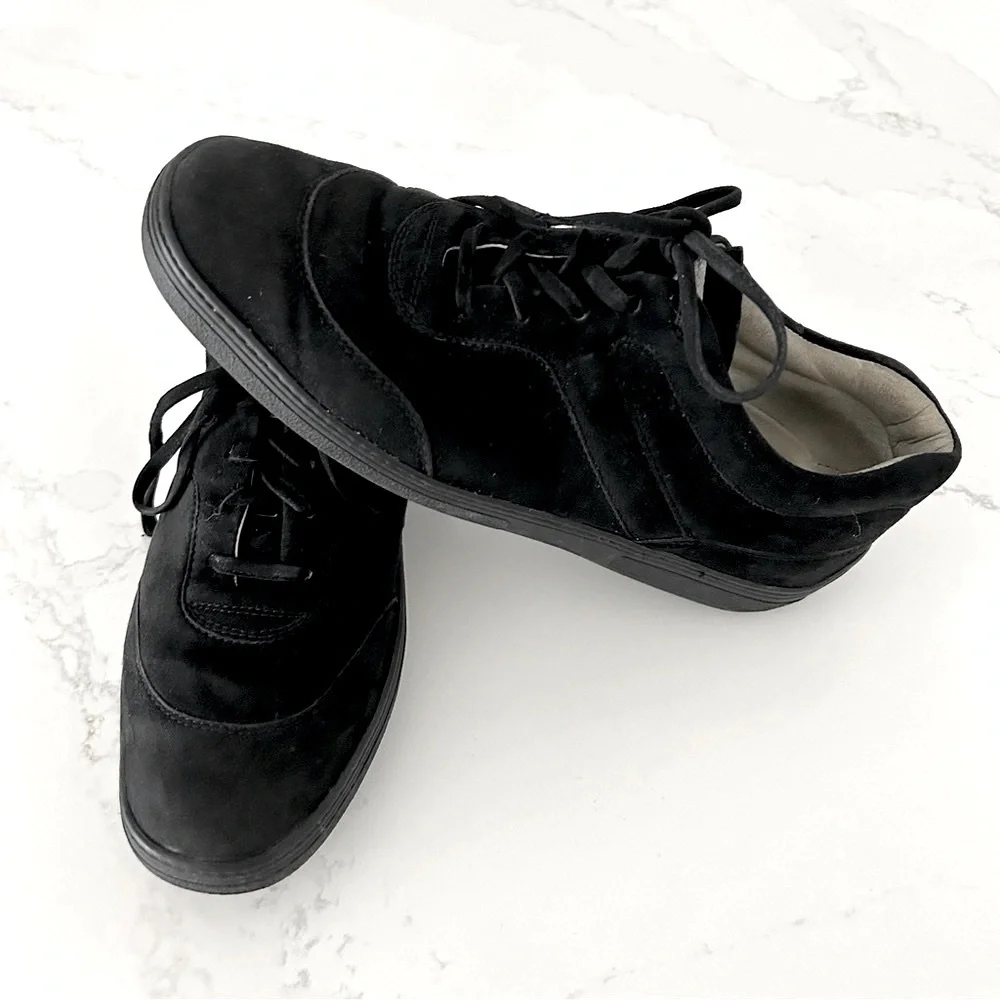 Tod's Sneaker Shoe Nubuck Leather Black Women's Size 7.5 Soft Comfort EU 37.5